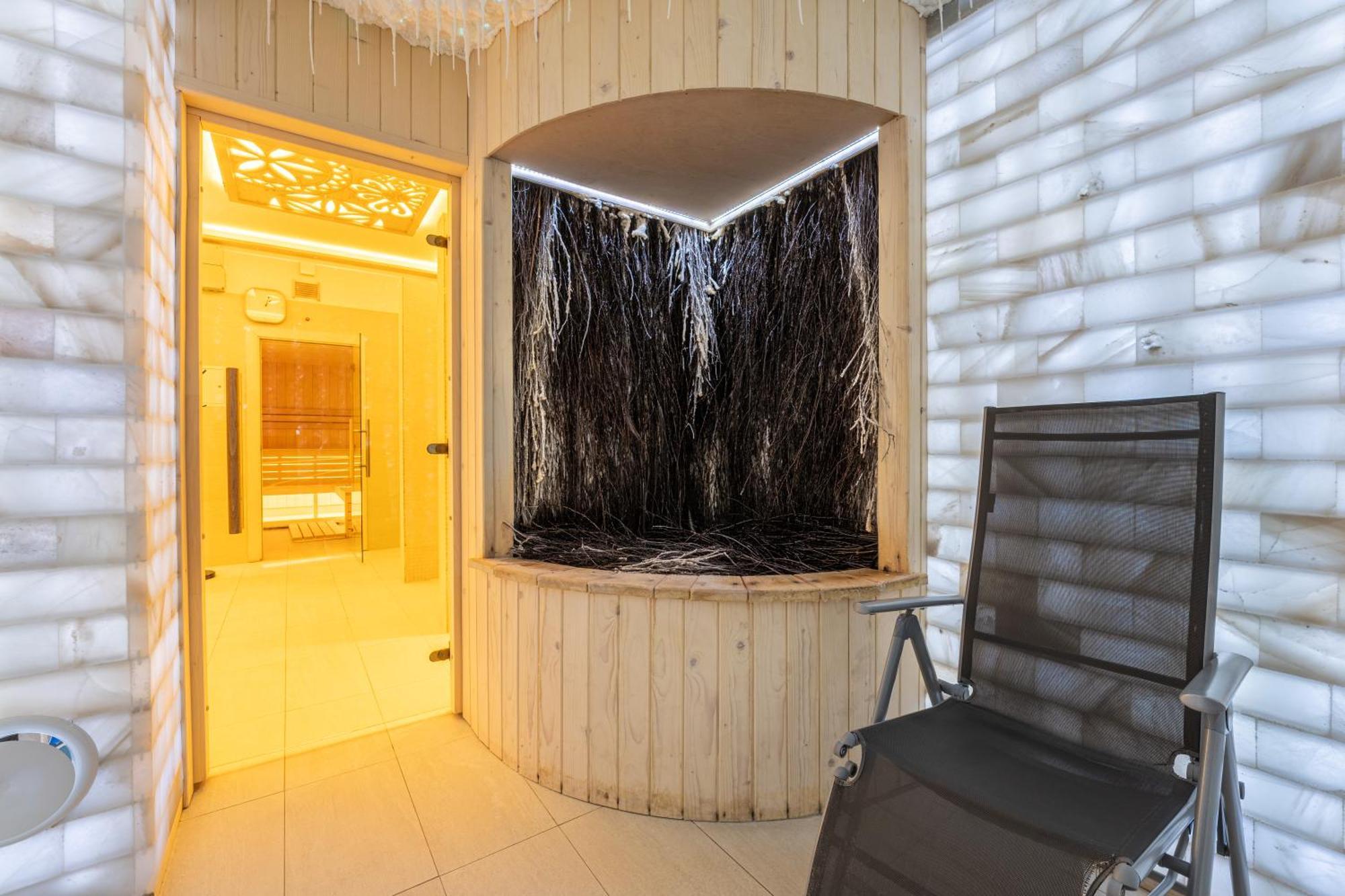 Villa Cannes Resort Zakopane - Grota Solna, Sauna Finska エクステリア 写真